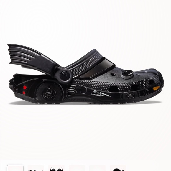 CROCS Kids Black and Yellow Superhero Slippers Batman - Picture 6 of 7